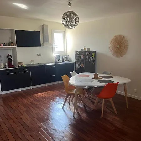 Appartement Chaleureux Au Coeur De La *