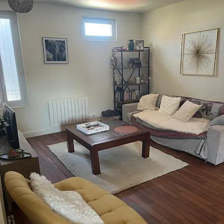Appartement Chaleureux Au Coeur De La Saintes